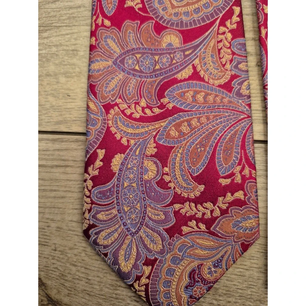 The Mens‎ Store Bloomingdales Silk Abstract Paisley Tie Red Pink Purple Gold